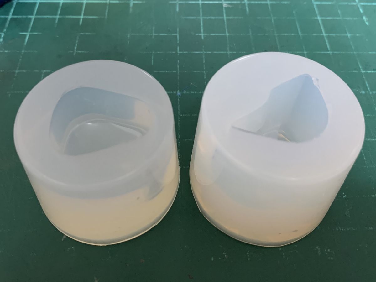 液体シリコン1200ｇ　型作り　半透明　シリコン　自作　モールドc